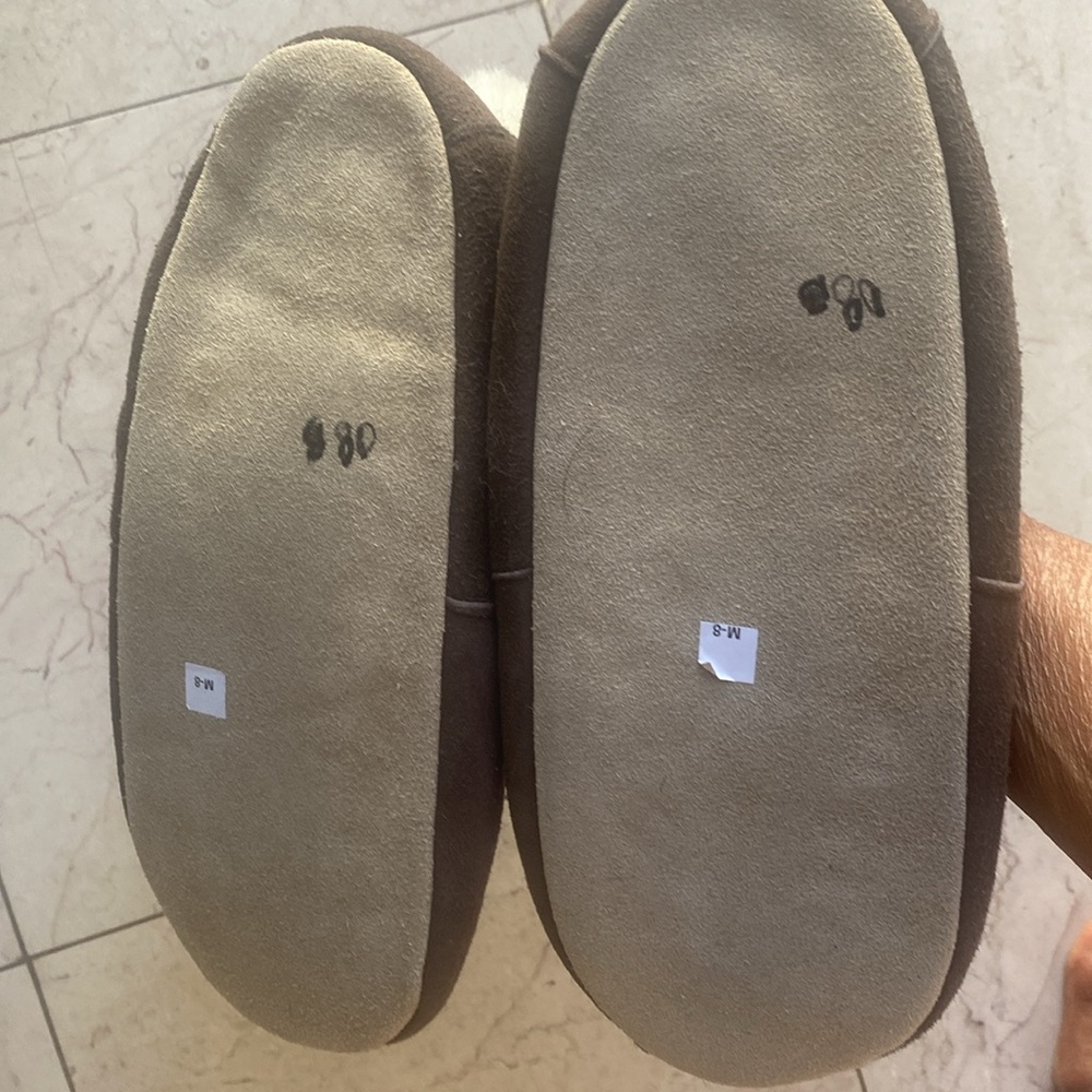Cozy Brown suede Slippers with White shearling cuff and lining.NWOT - Picture 3 of 5